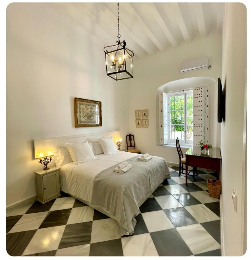 Gatu Premium Apartamento Palacio Oneto Con Jardin Privado " Preferente Mayores De 25 Anos Y Familias " El Puerto de Santa María Exteriér fotografie