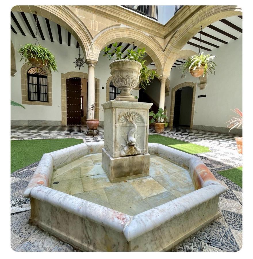 Gatu Premium Apartamento Palacio Oneto Con Jardin Privado " Preferente Mayores De 25 Anos Y Familias " El Puerto de Santa María Exteriér fotografie