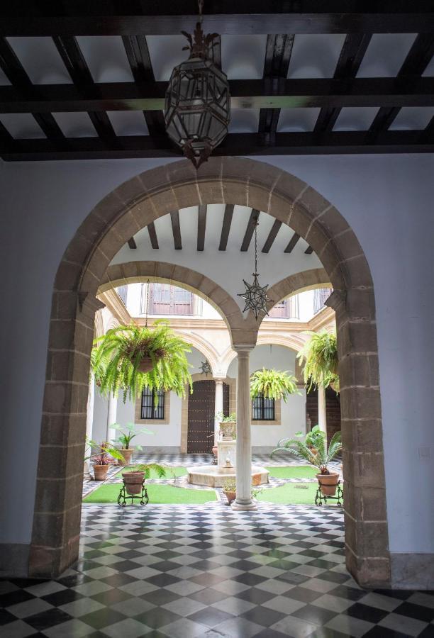 Gatu Premium Apartamento Palacio Oneto Con Jardin Privado " Preferente Mayores De 25 Anos Y Familias " El Puerto de Santa María Exteriér fotografie