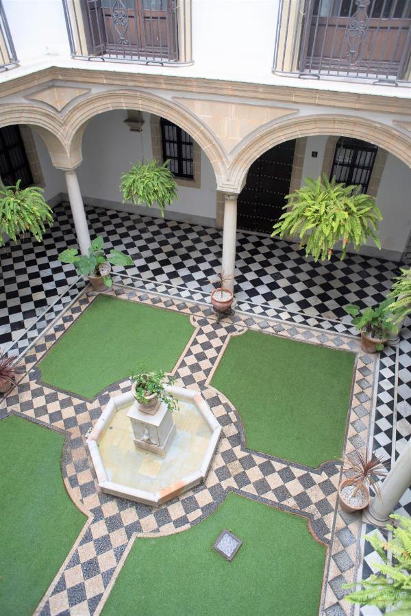 Gatu Premium Apartamento Palacio Oneto Con Jardin Privado " Preferente Mayores De 25 Anos Y Familias " El Puerto de Santa María Exteriér fotografie